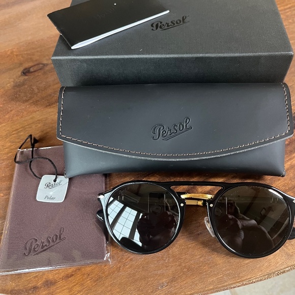 Persol Unisex Sunglasses Style - Picture 1 of 1